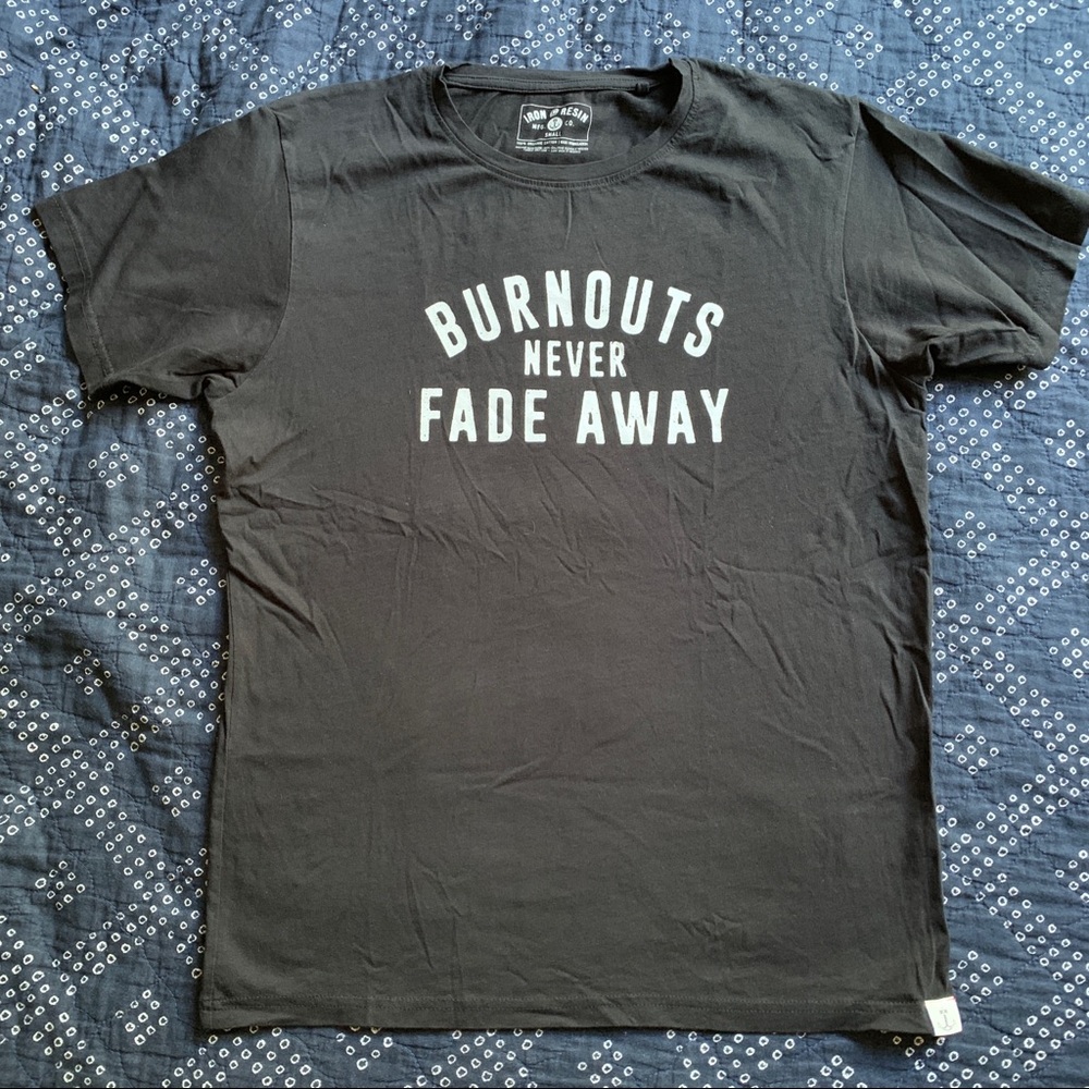 Iron and Resin Burnout Biker tshirt Mens small